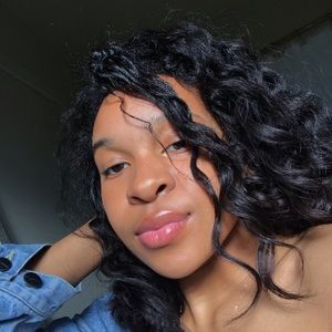 Meet your Posher, Reeanah